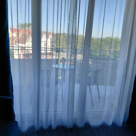 Jasny Z Widokiem Na Kolobrzeska Katedre Apartman *